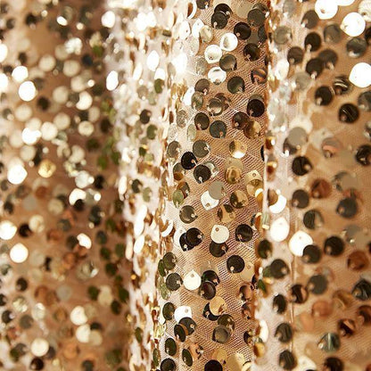 Blouse féminine à manches courtes avec sequins